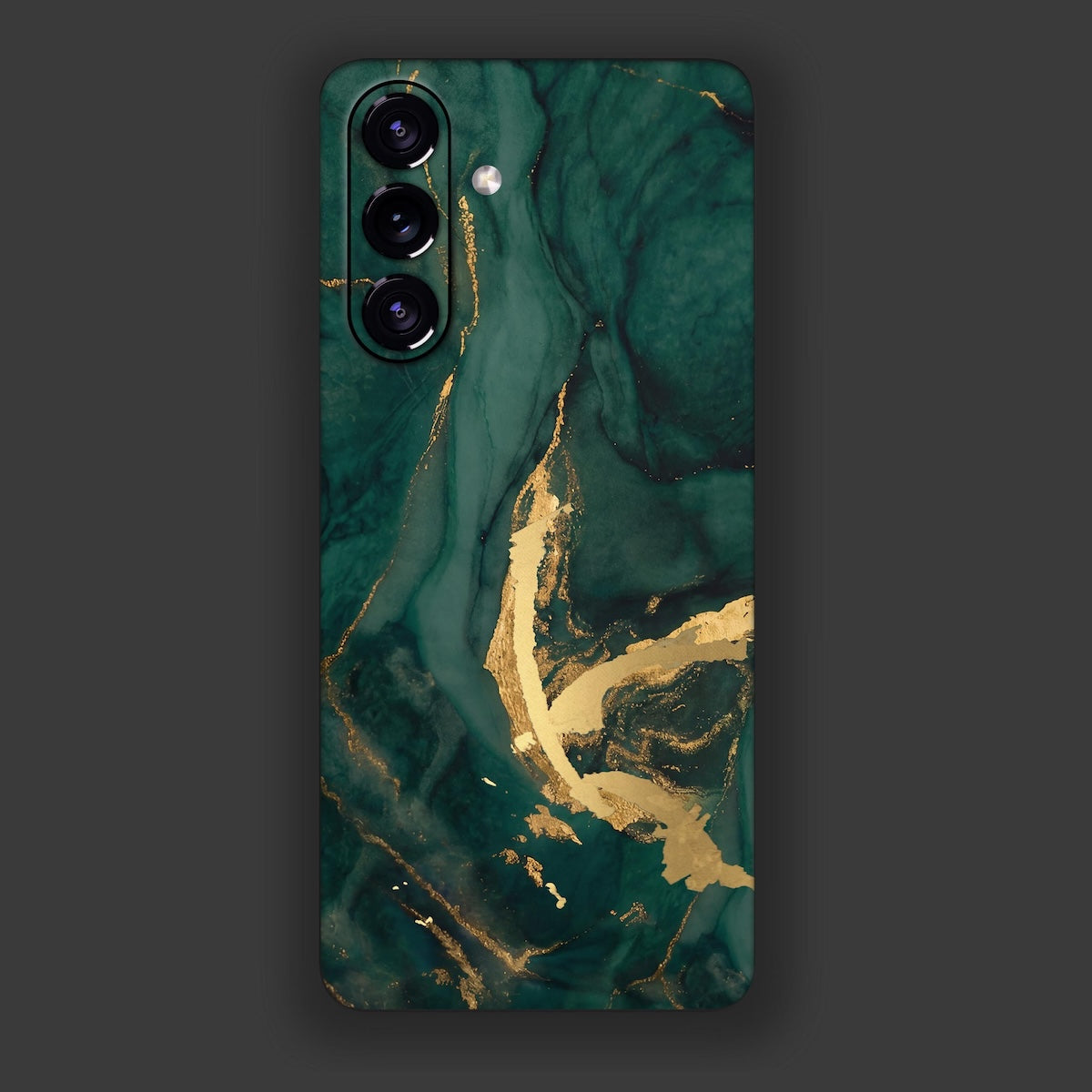 Goldener Vortex Smaragd